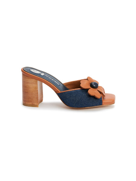Chamomile Mule in Tan